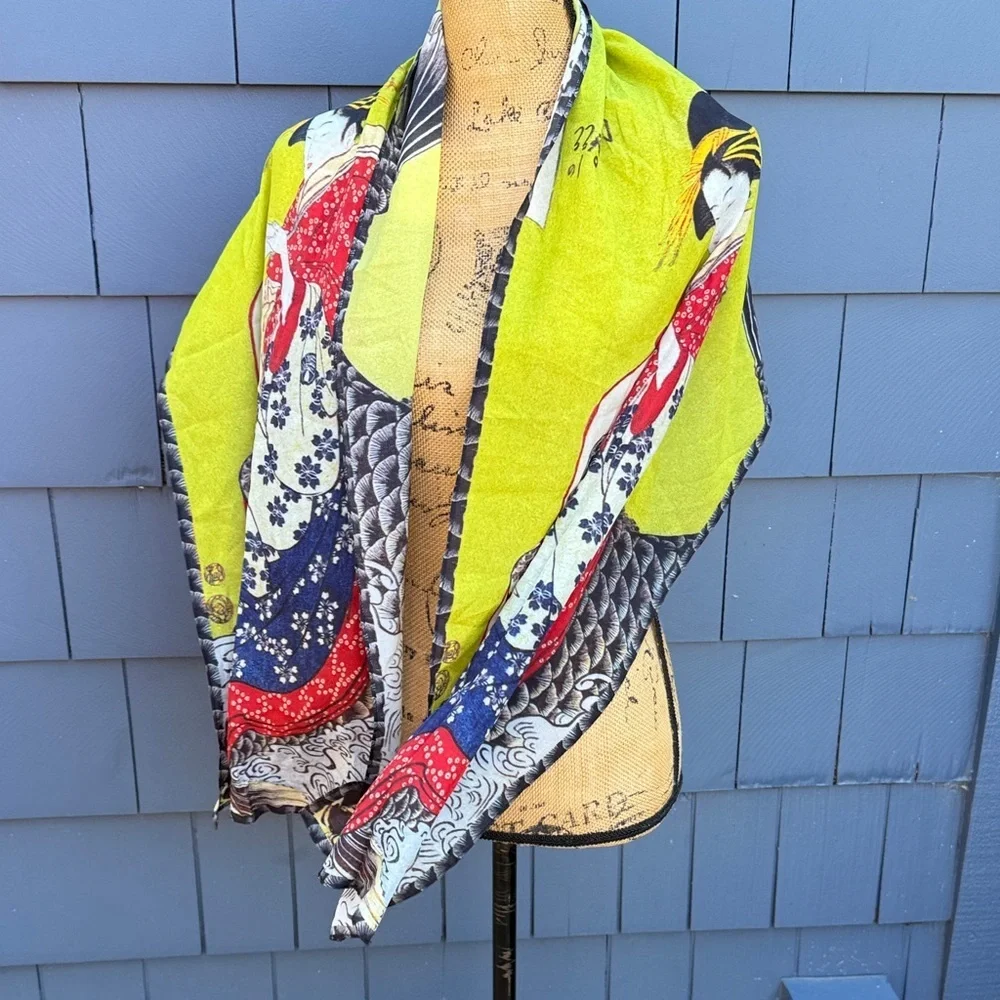 Elegant Multicolor Artistic Scarf Cocoon House Silk washable ethnic